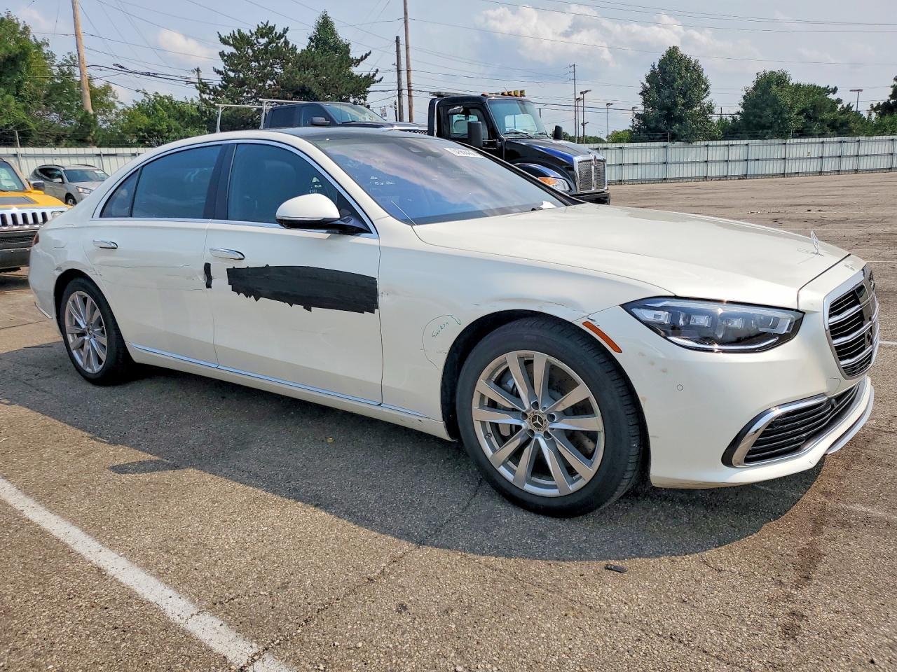 2021 Mercedes-Benz S 500 4Matic - Image 4