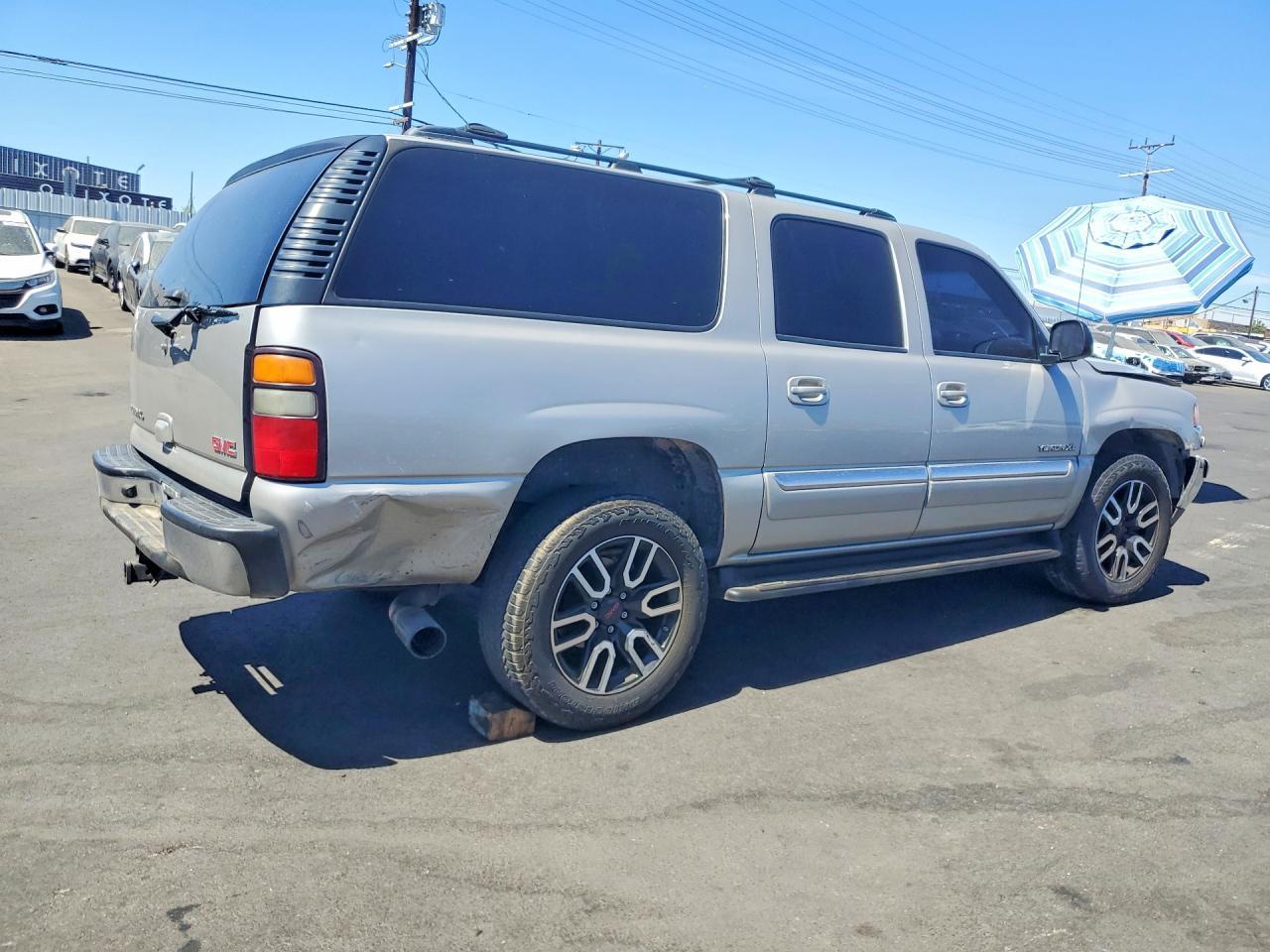 2006 GMC Yukon Xl C1500 - Фото 3