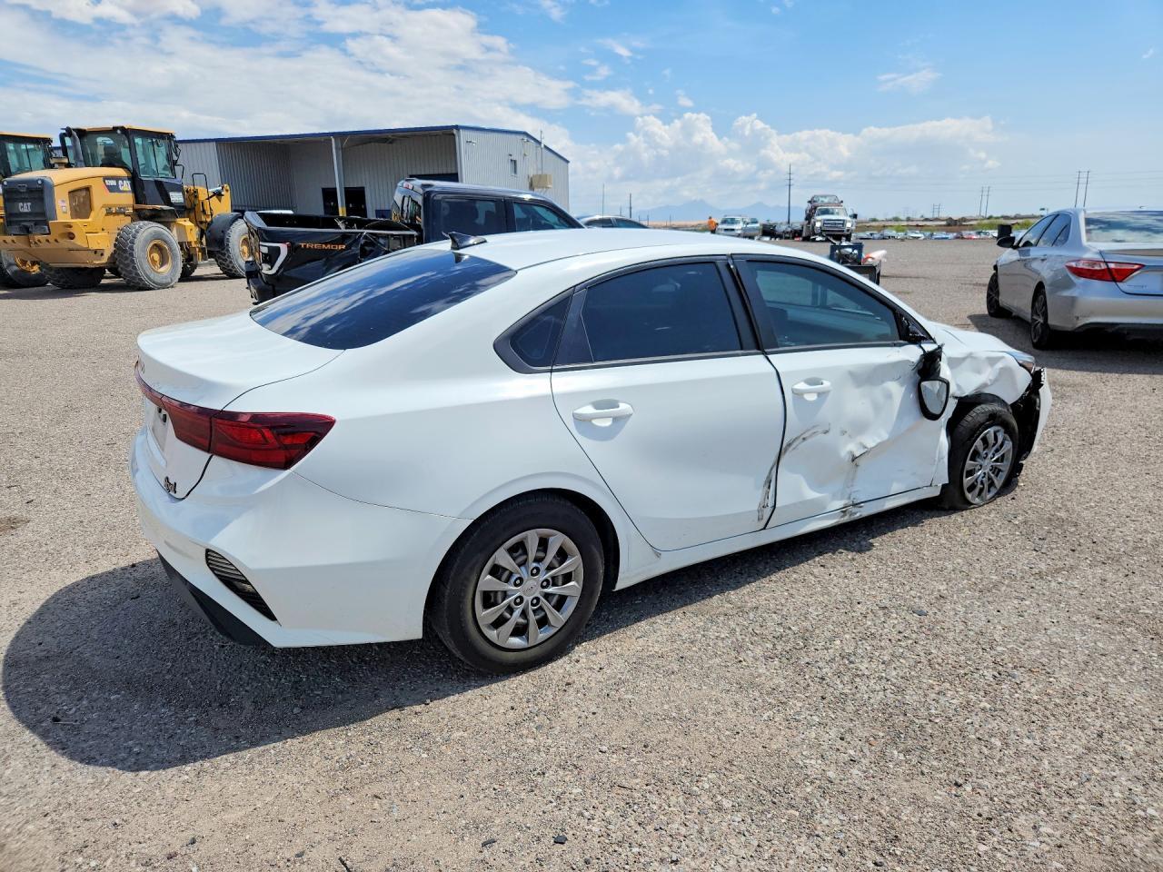 2024 Kia Forte Lx - Image 3