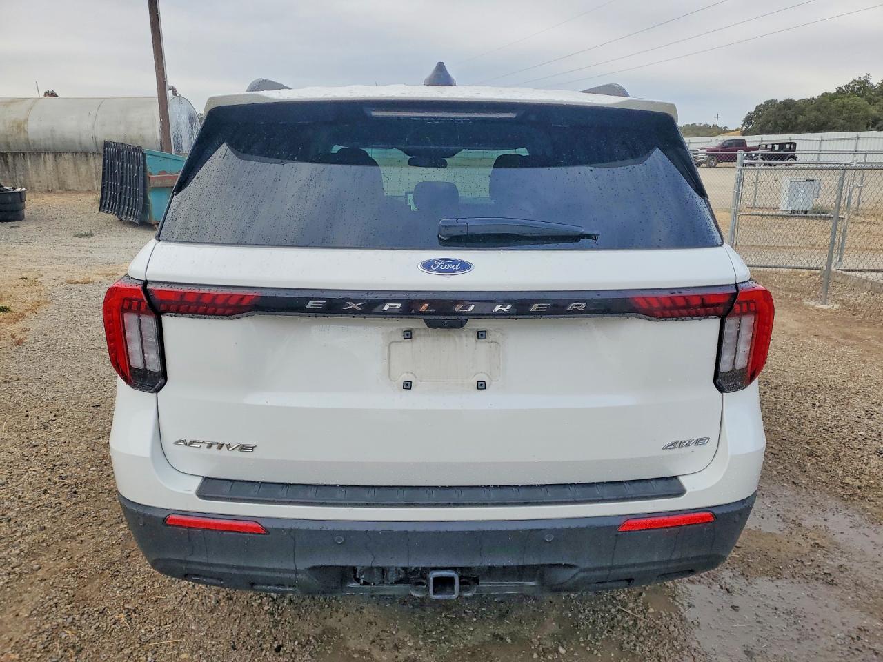 2025 Ford Explorer Active - Image 6
