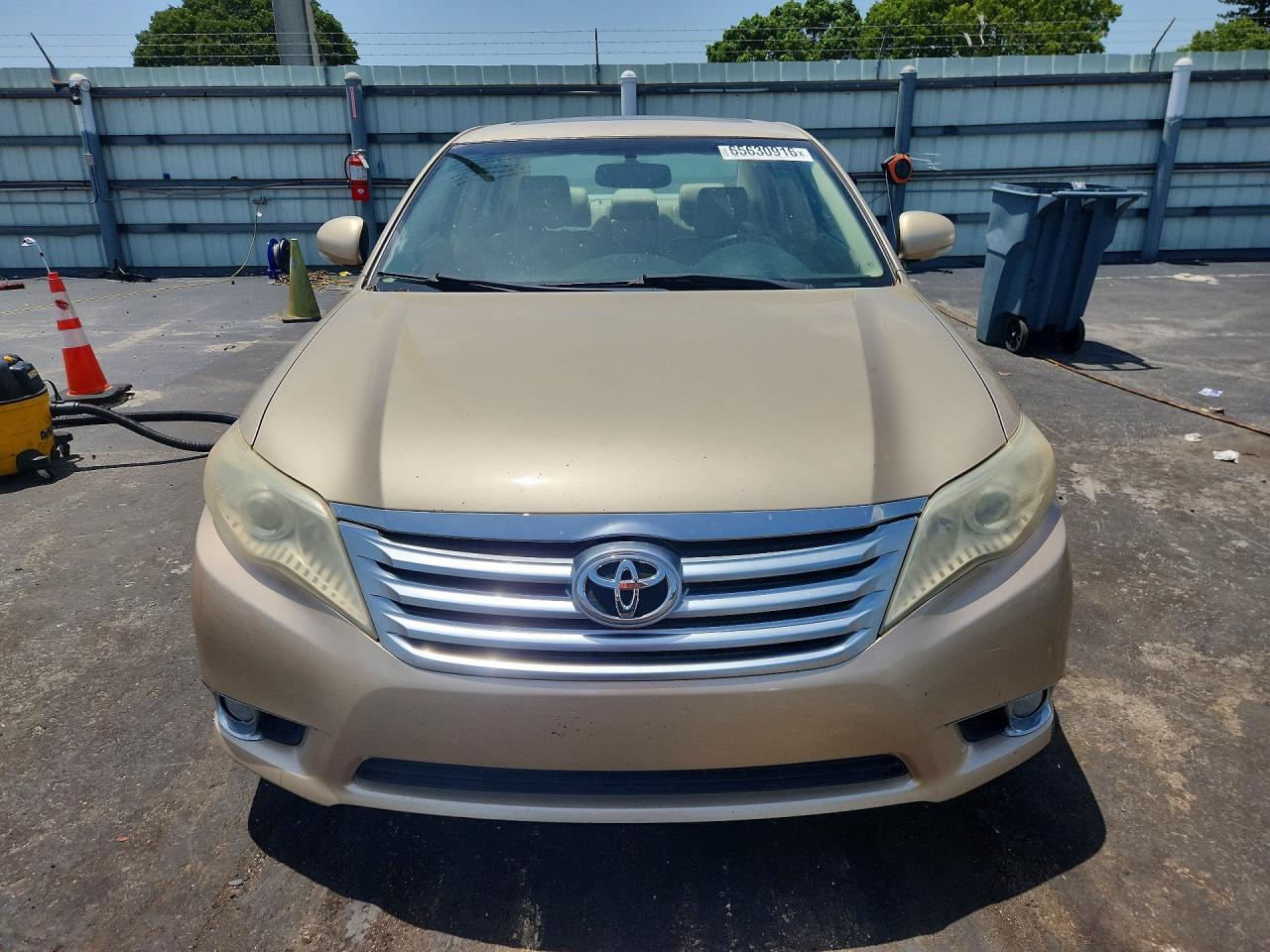 2011 Toyota Avalon Base - Фото 5