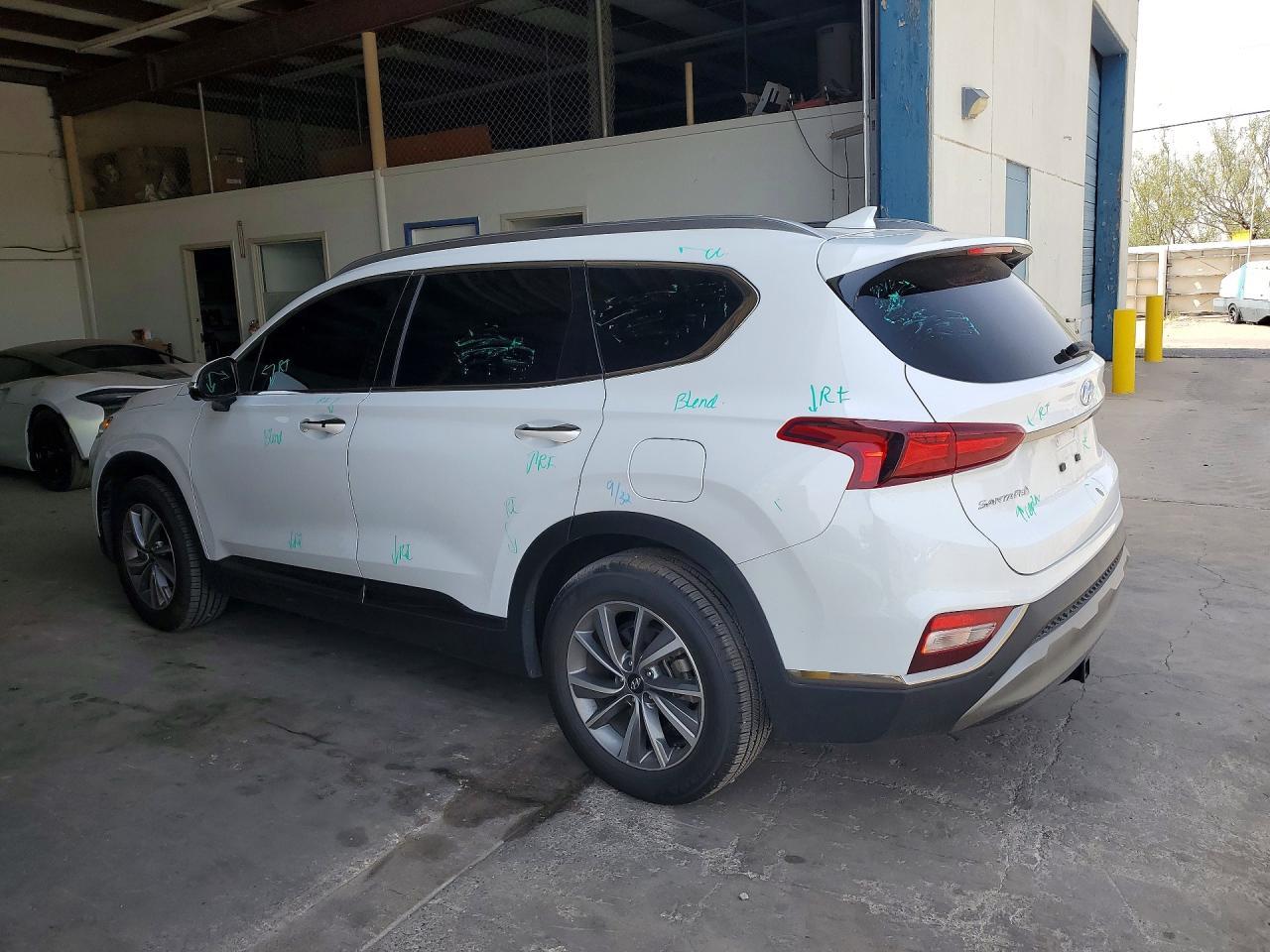 2020 Hyundai Santa Fe Limited - Фото 2