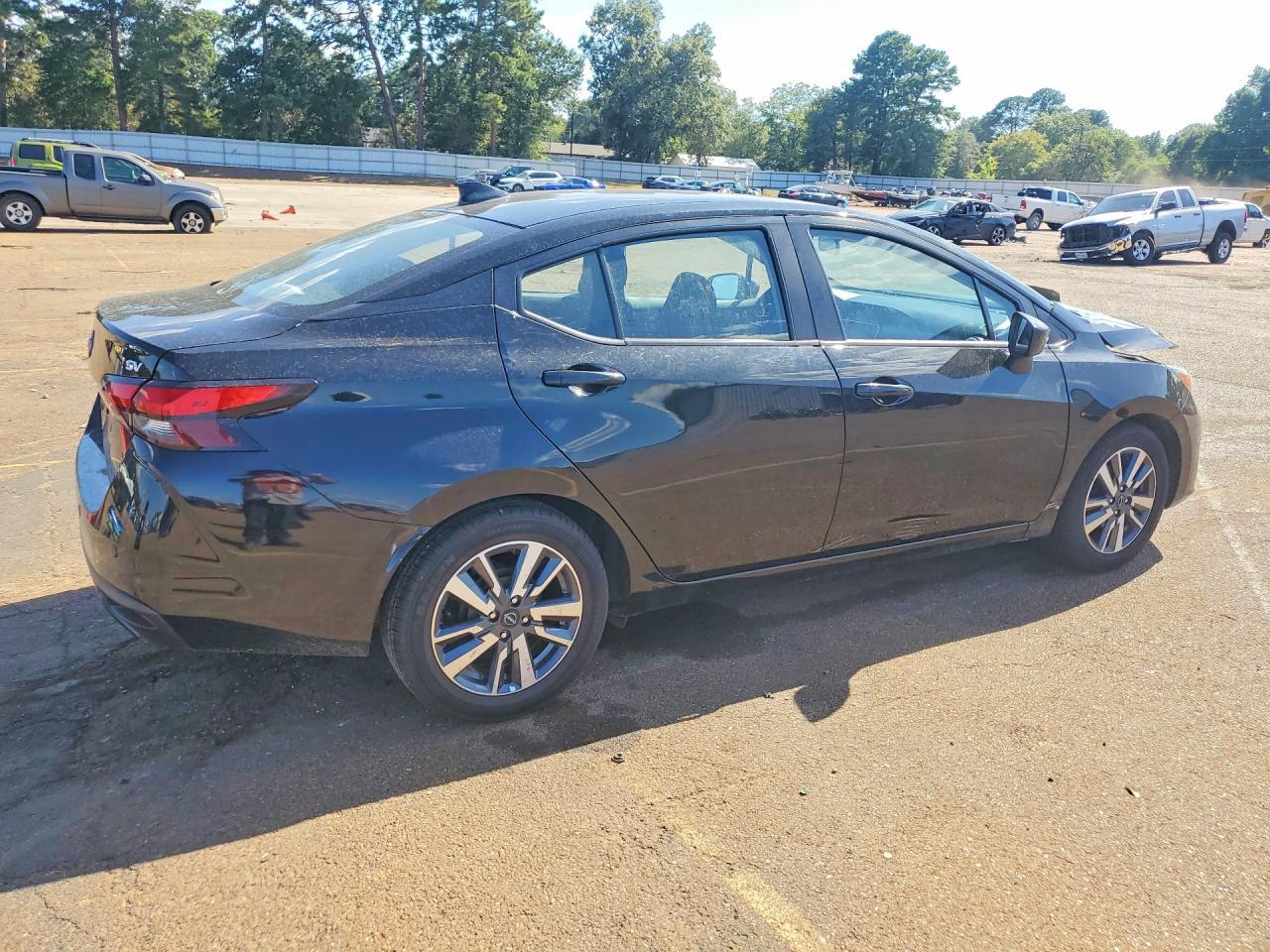 2023 Nissan Versa Sv - Фото 3