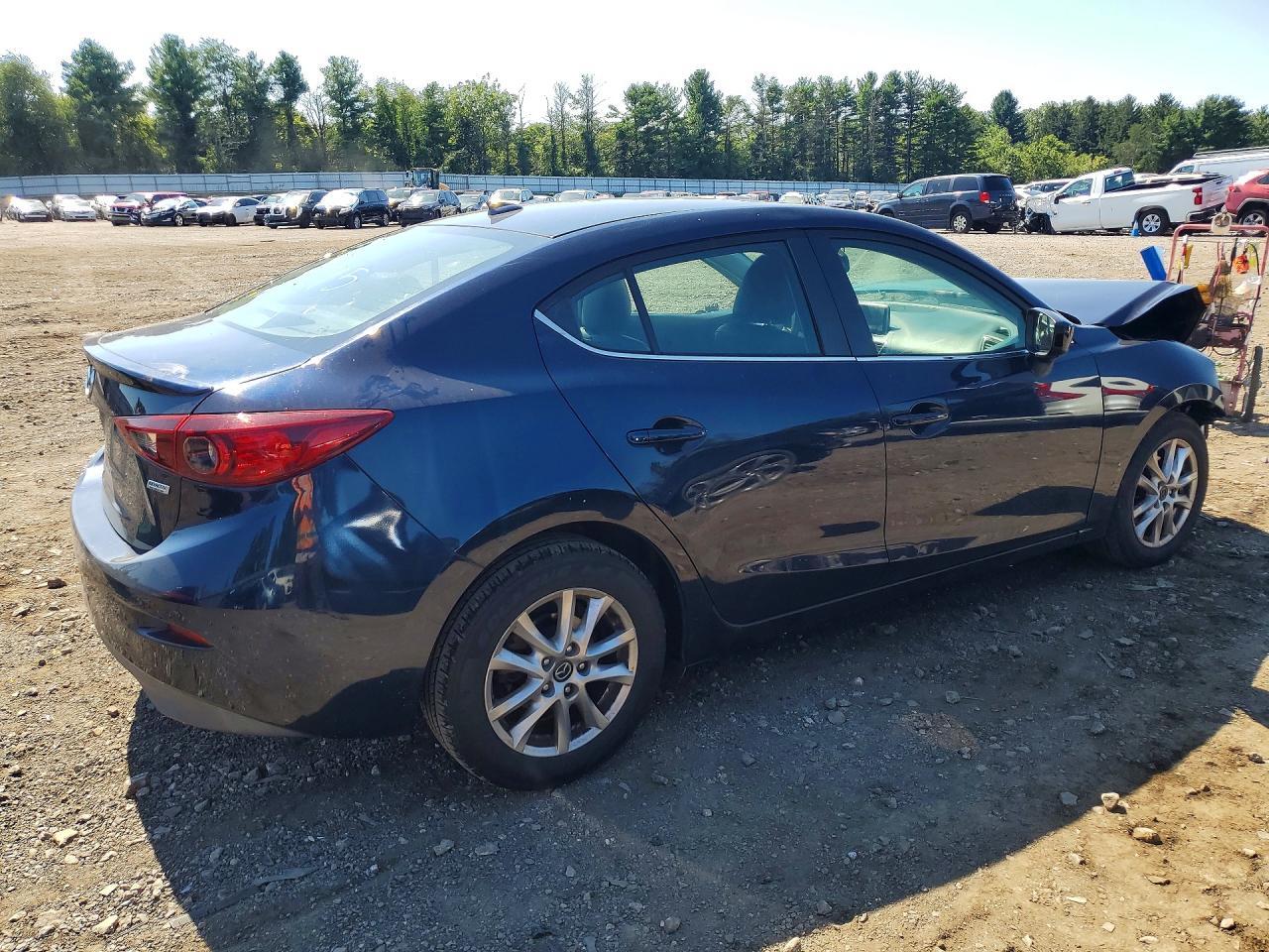 2016 Mazda 3 Grand Touring - Image 3