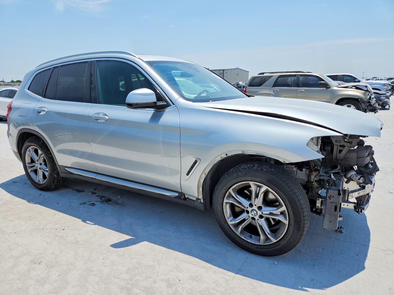 2021 BMW X3 Sdrive30I - Фото 4