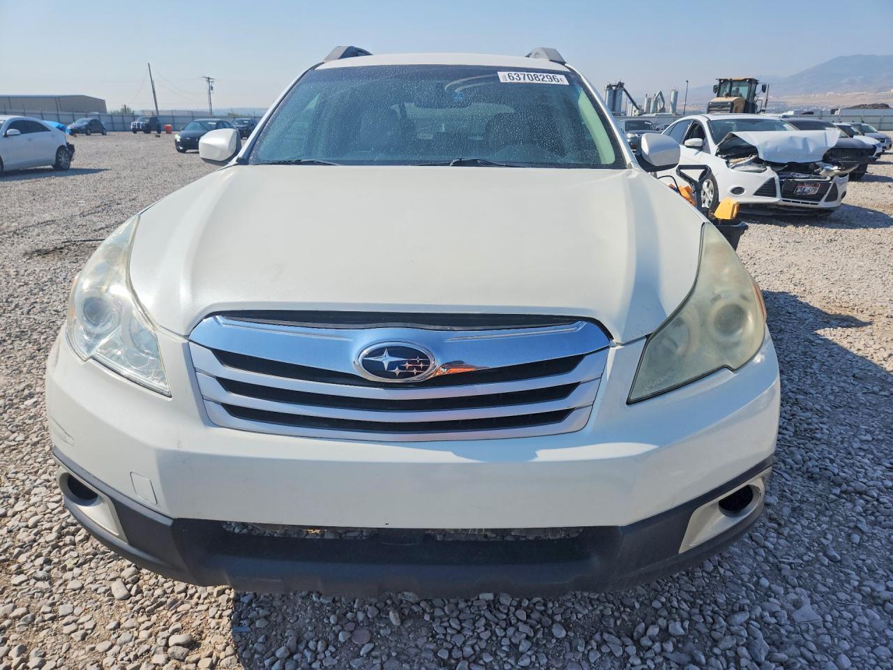 2010 Subaru Outback - Image 5