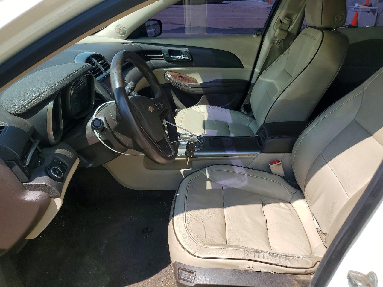 2013 Chevrolet Malibu 2Lt - Image 7