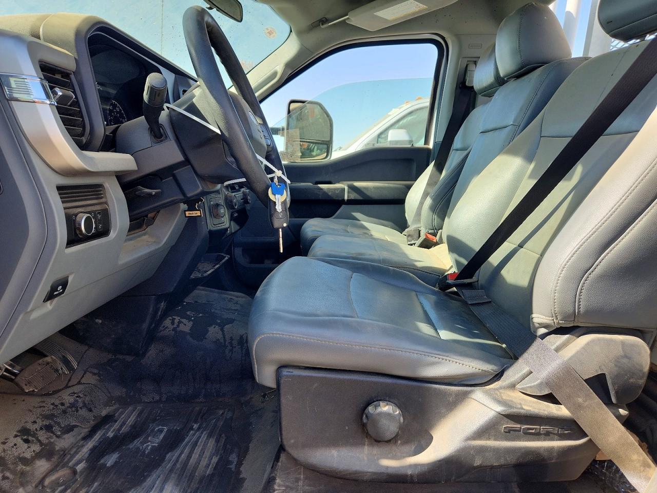 2023 Ford F350 Super Duty - Image 7