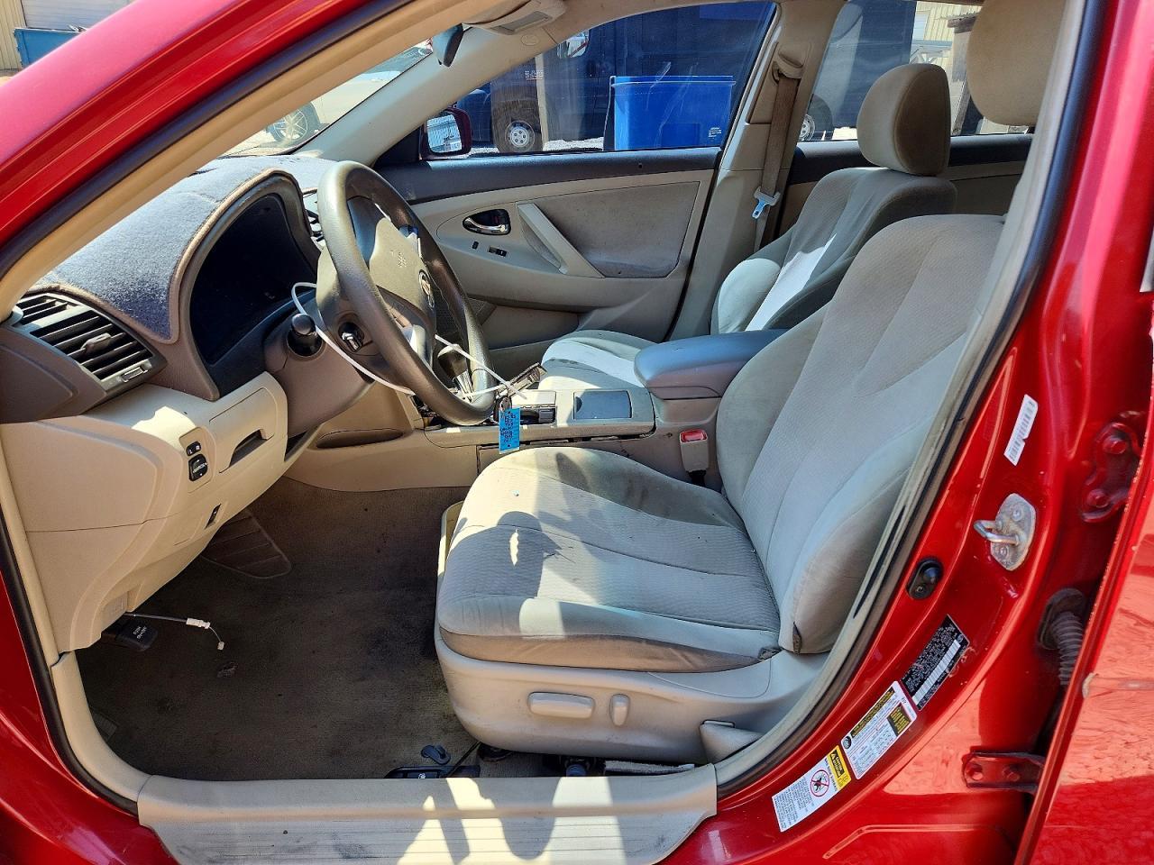 2010 Toyota Camry Le - Image 7
