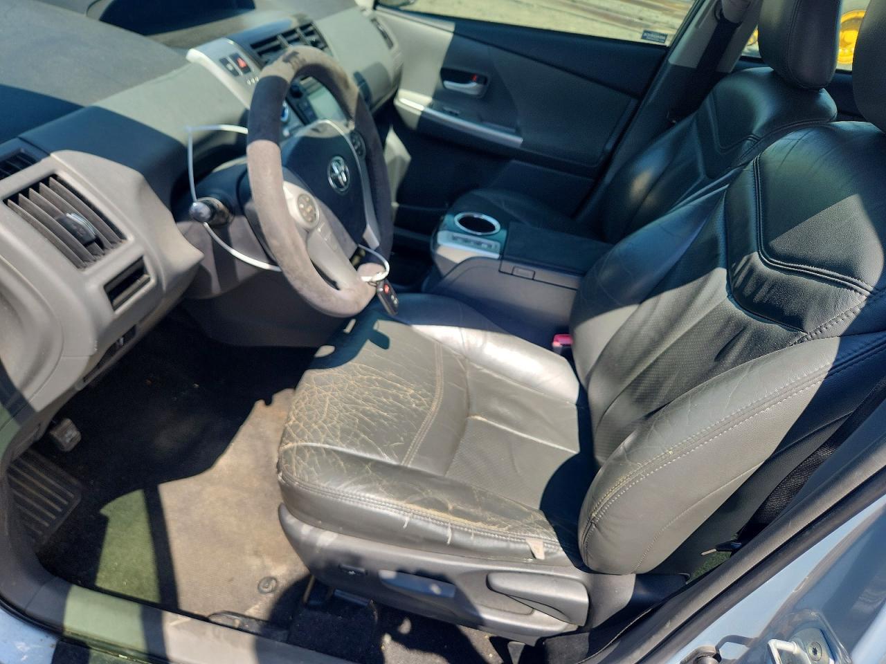 2013 Toyota Prius V Three - Фото 7
