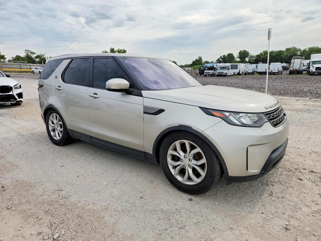 2017 Land Rover Discovery Se - Фото 4