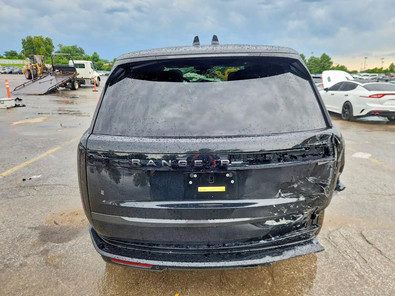 2026 Land Rover Range Rover Se - Image 6