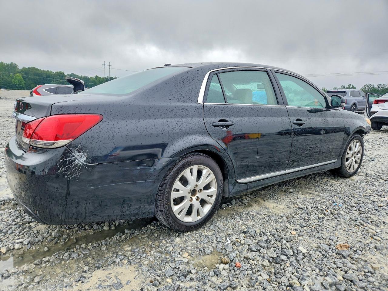 2011 Toyota Avalon Base - Фото 3