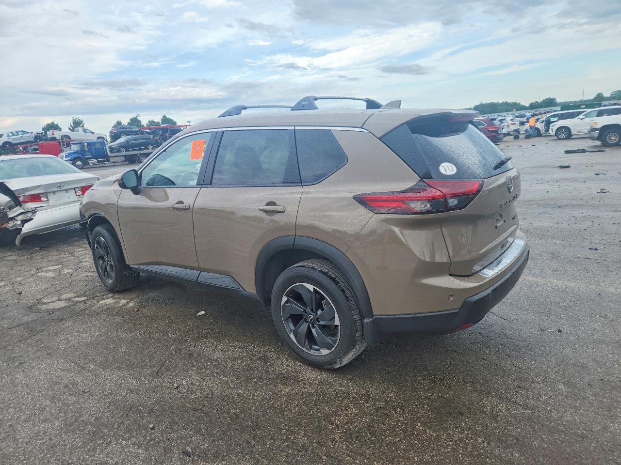 2024 Nissan Rogue Sv - Фото 2
