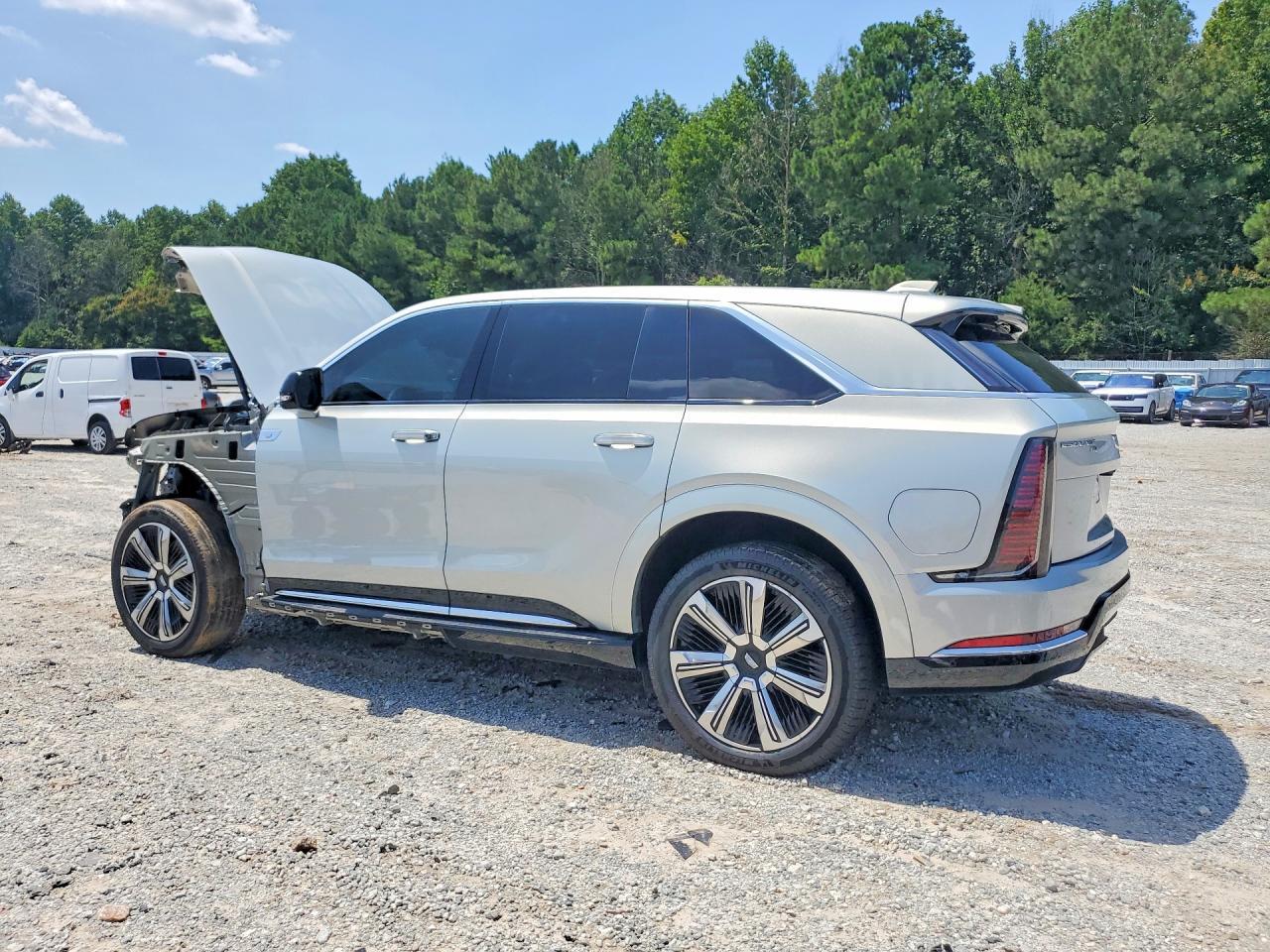 2025 Cadillac Escalade Iq Lux-2 - Image 2