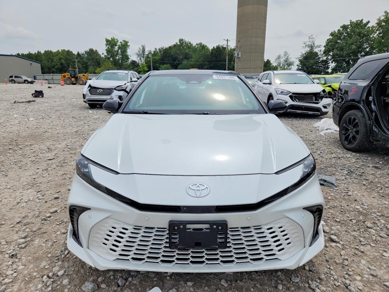 2025 Toyota Camry Xse - Фото 5