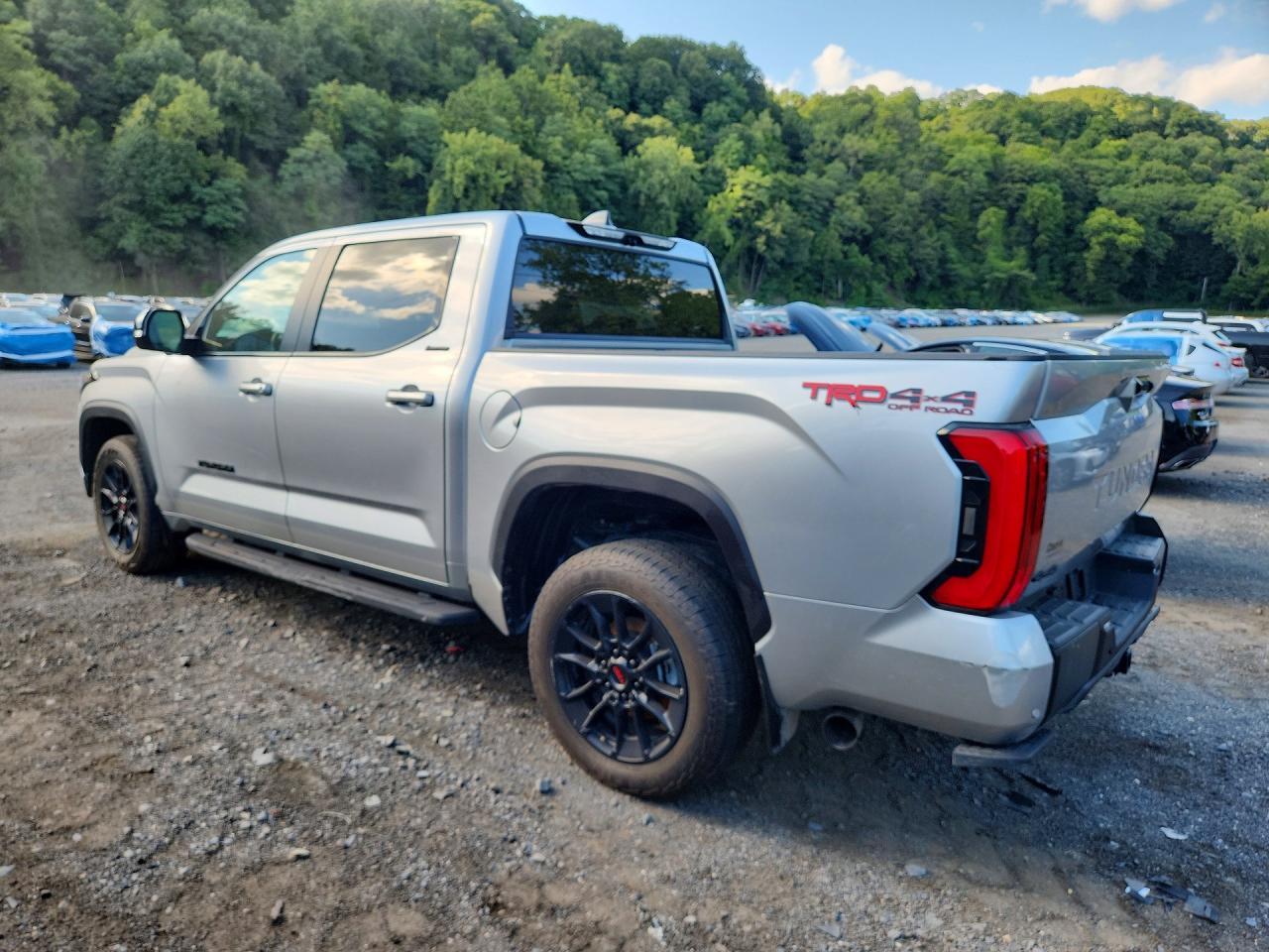 2025 Toyota Tundra Limited - Фото 2