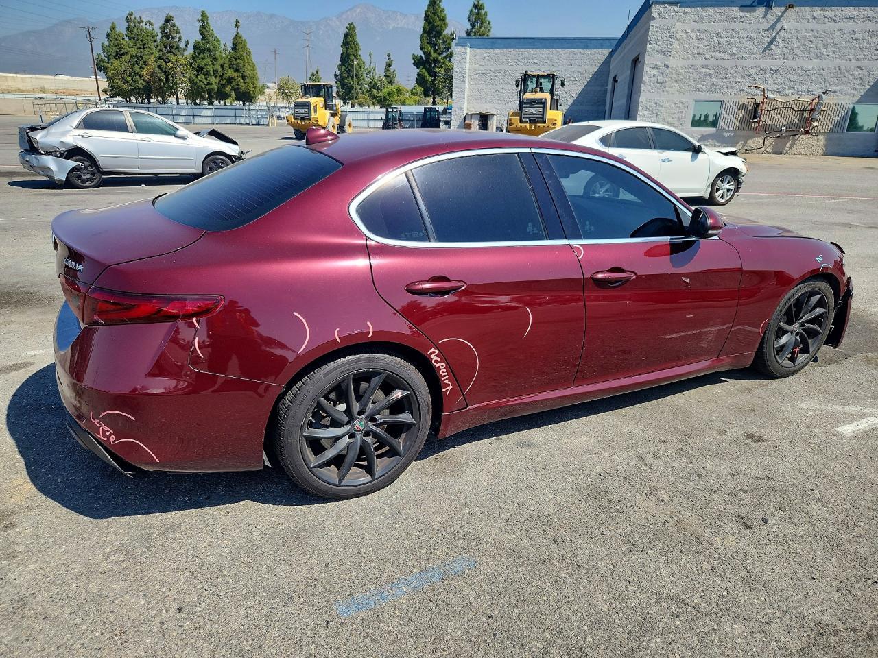 2017 Alfa Romeo Giulia - Image 3