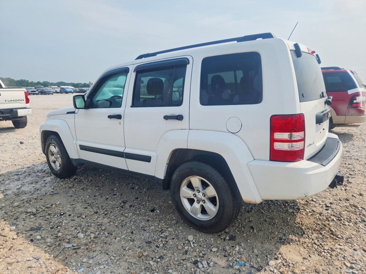 2012 Jeep Liberty Sport - Фото 2