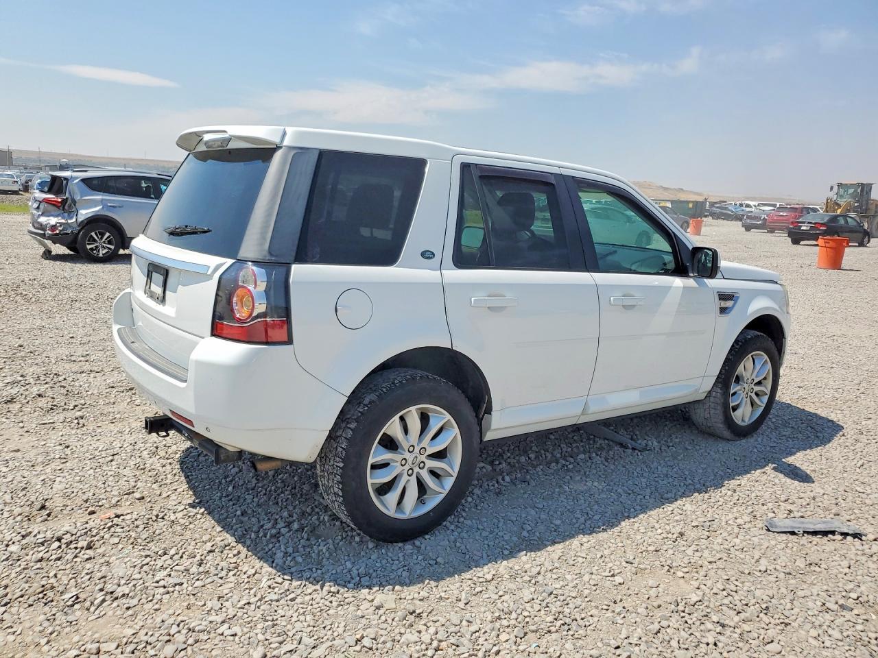 2013 Land Rover Lr2 Hse - Image 3