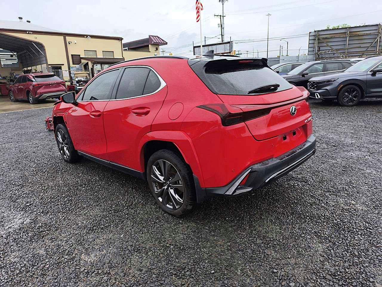 2023 Lexus Ux 250H F Sport Design - Image 2
