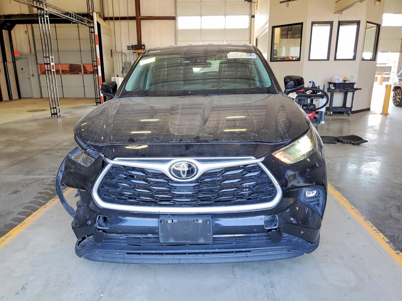 2023 Toyota Highlander Le - Фото 5