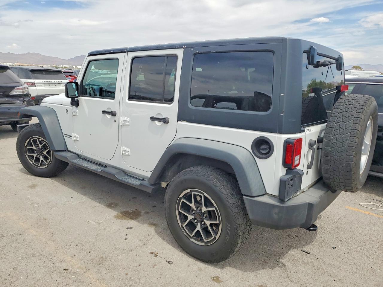 2018 Jeep Wrangler Unlimited Sport - Фото 2
