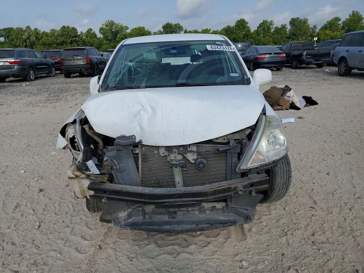 2009 Nissan Versa 1.8 S - Image 5