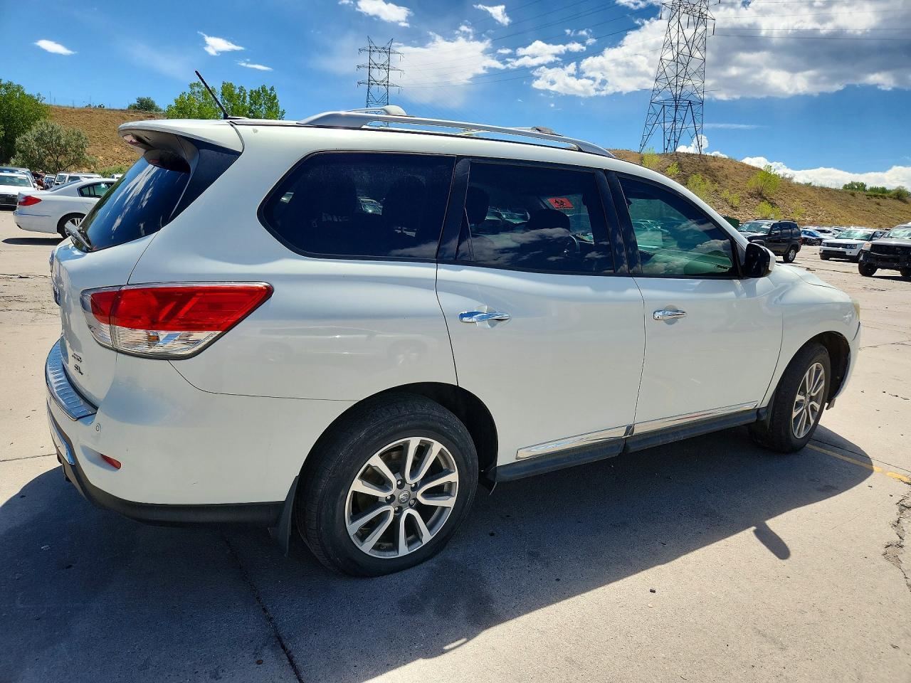 2014 Nissan Pathfinder Sl - Фото 3