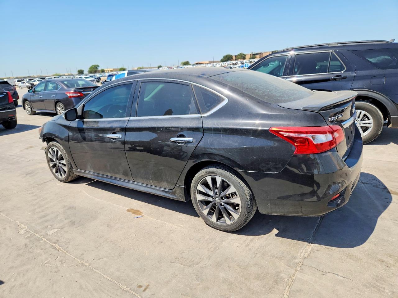 2019 Nissan Sentra Sr - Image 2