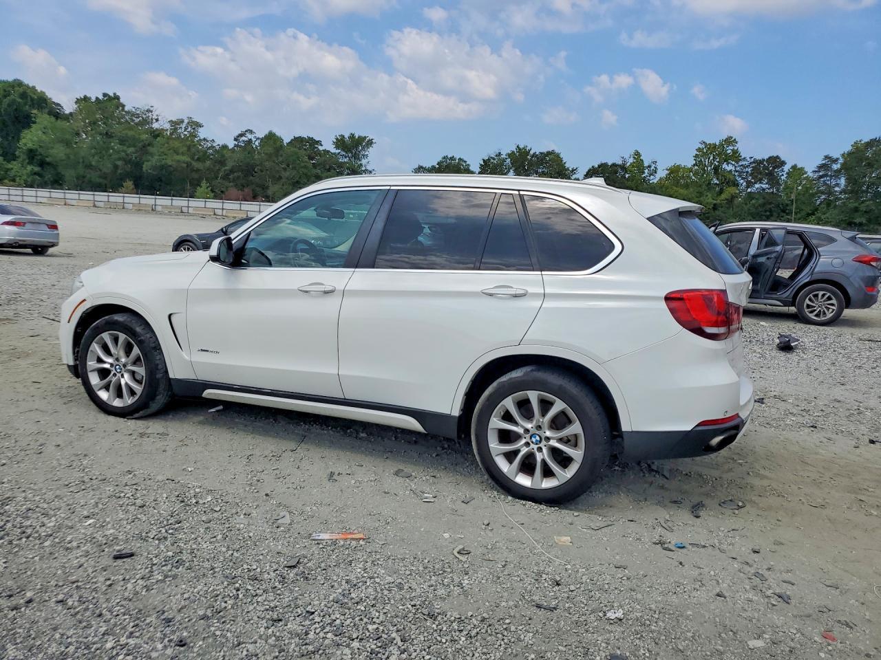 2015 BMW X5 xDrive50I - Фото 2