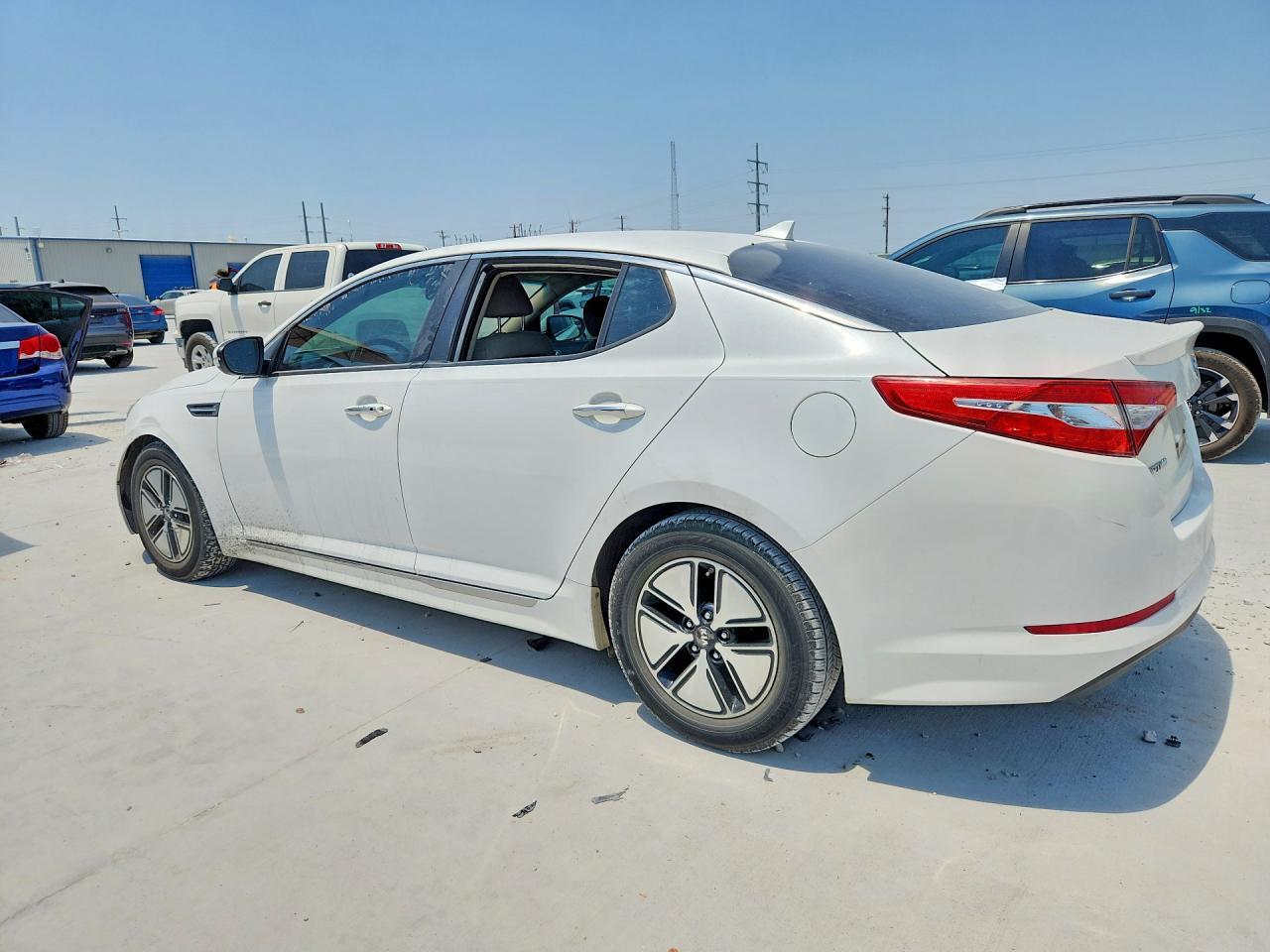 2012 Kia Optima Hybrid - Image 2