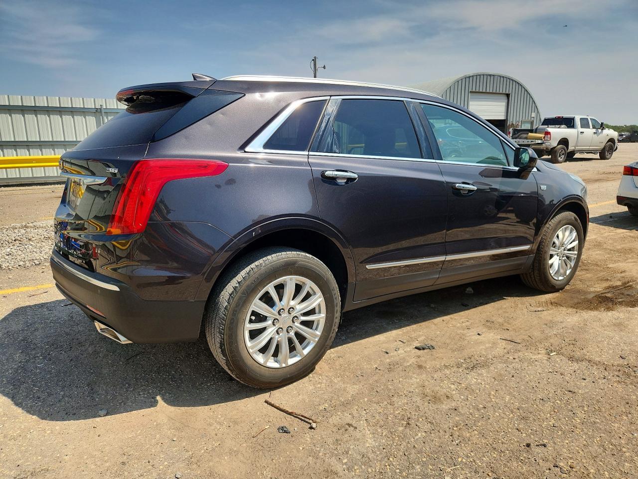 2017 Cadillac Xt5 - Image 3