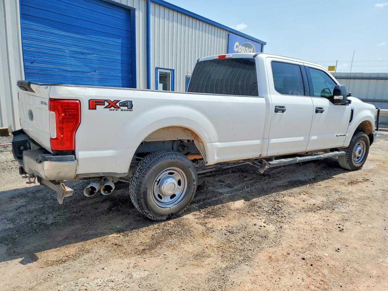 2018 Ford F250 Super Duty - Фото 3