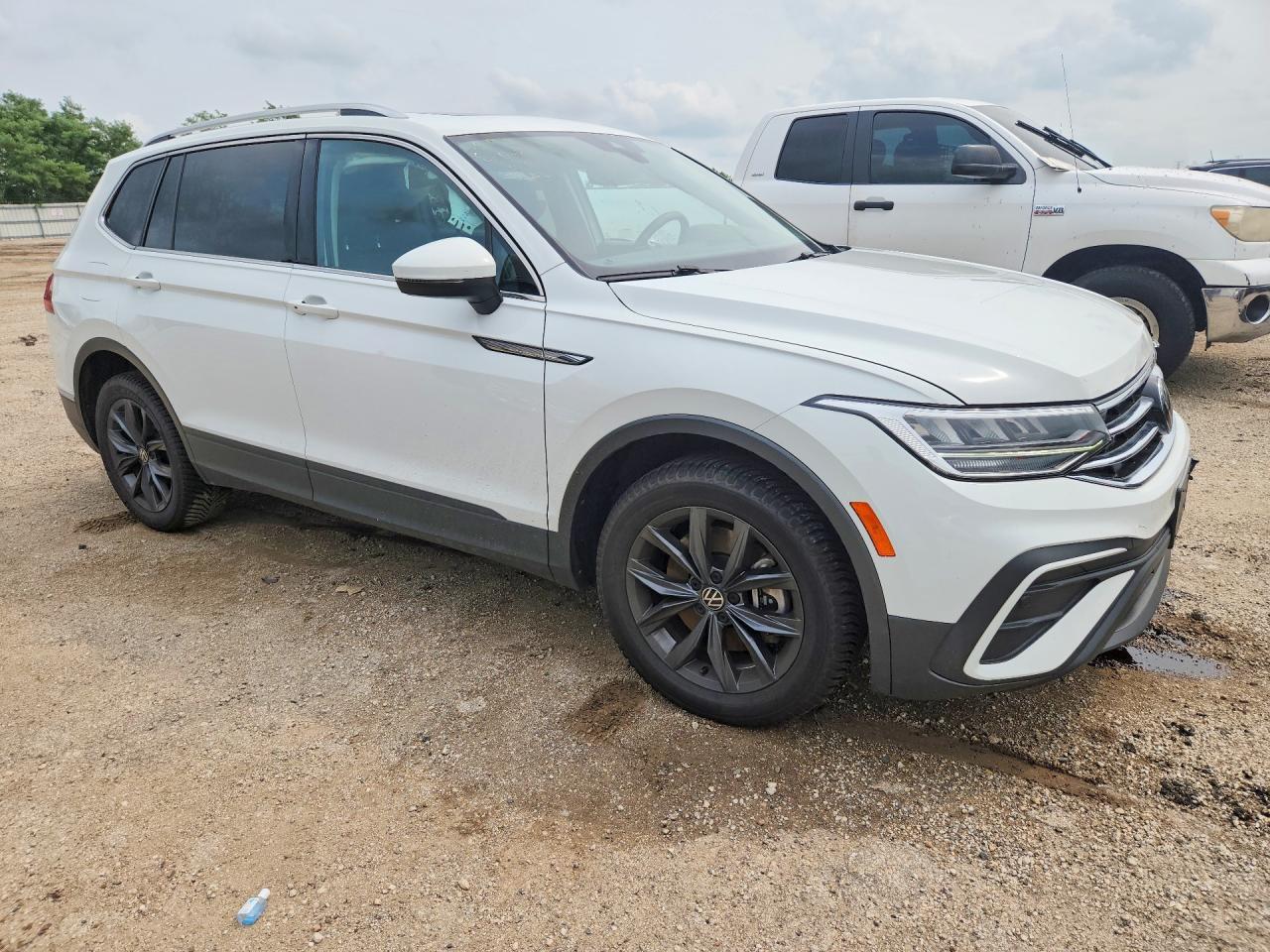 2022 Volkswagen Tiguan Se - Фото 4