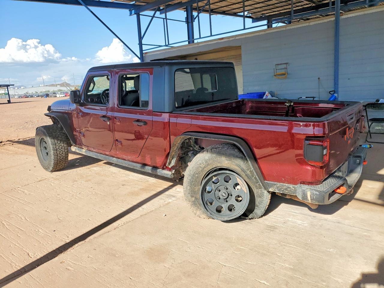 2022 Jeep Gladiator Mojave - Image 2