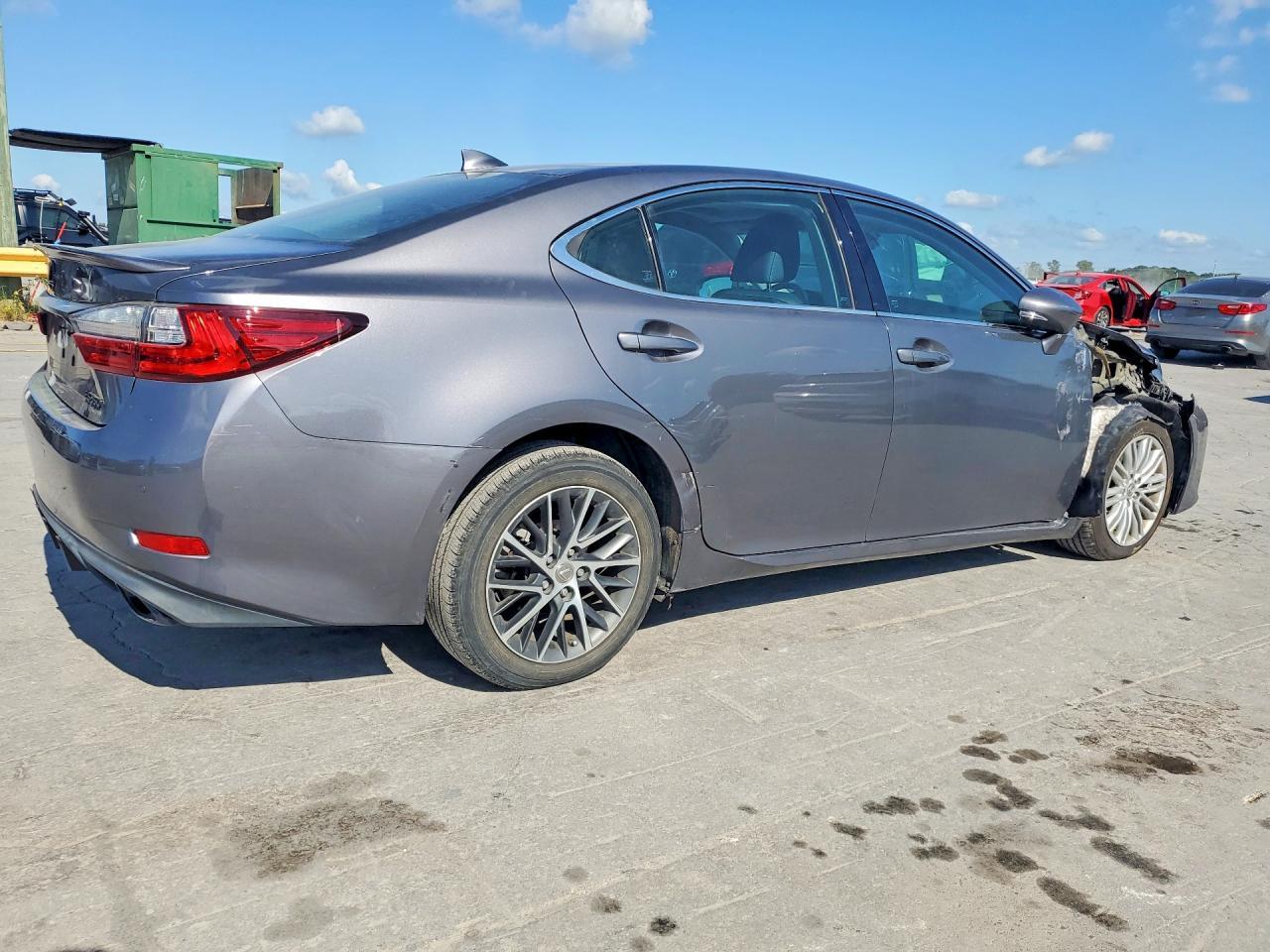 2017 Lexus Es 350 - Фото 3