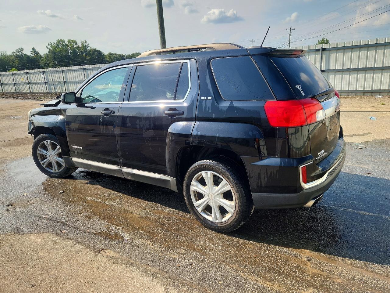 2017 GMC Terrain Sle - Image 2