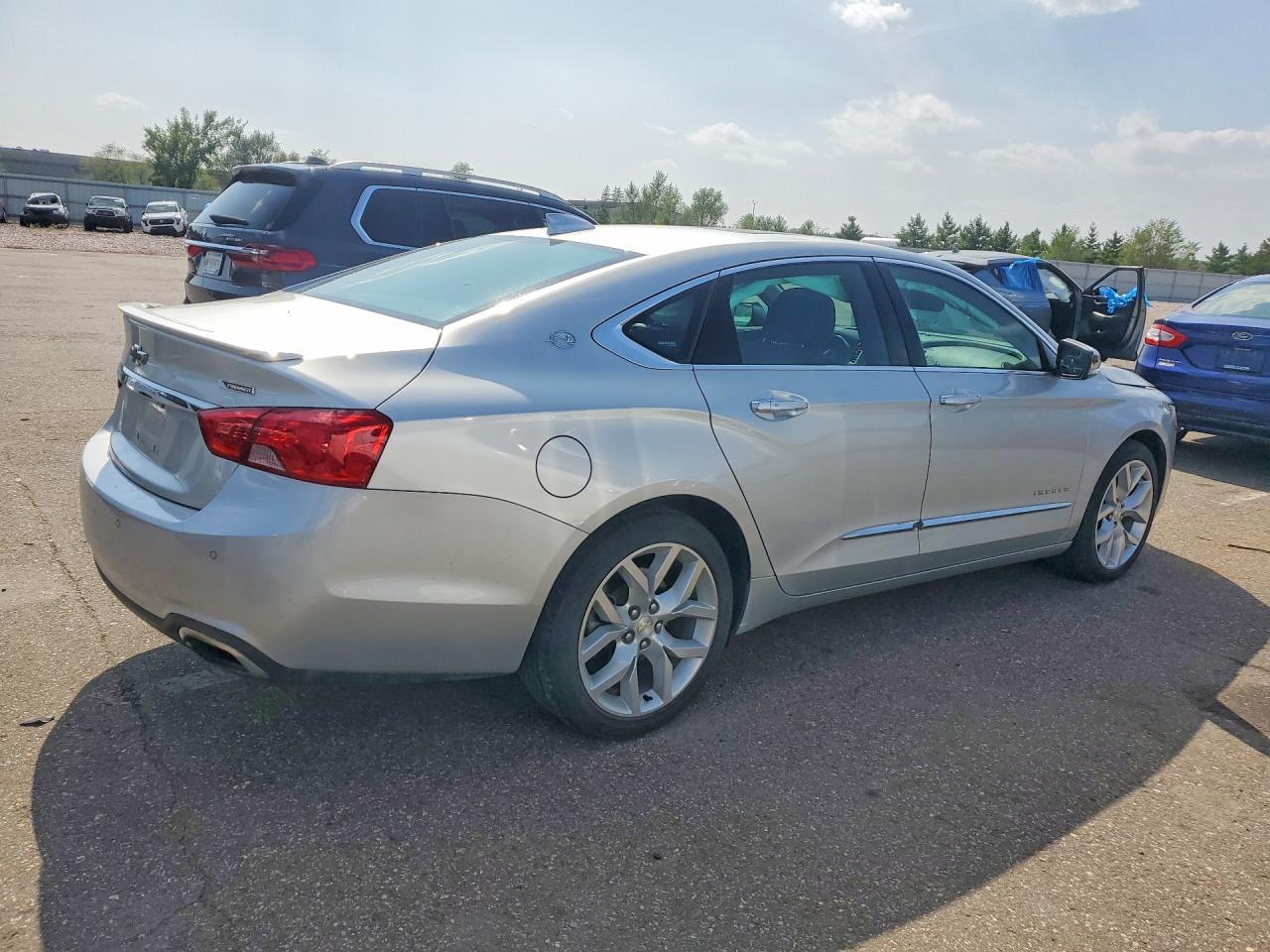 2019 Chevrolet Impala Premier - Image 3