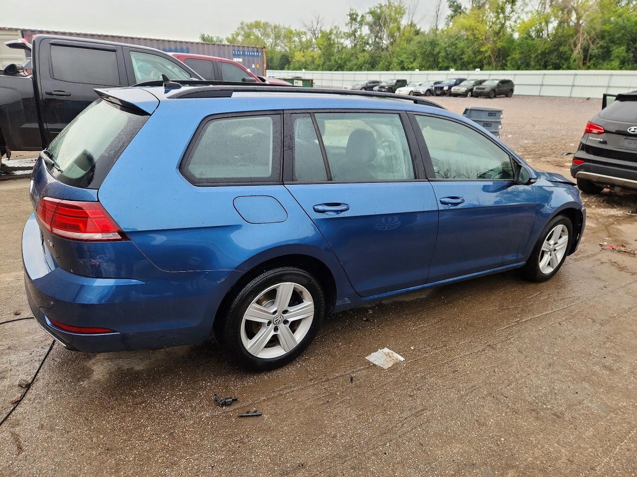 2018 Volkswagen Golf Sportwagen S - Фото 3