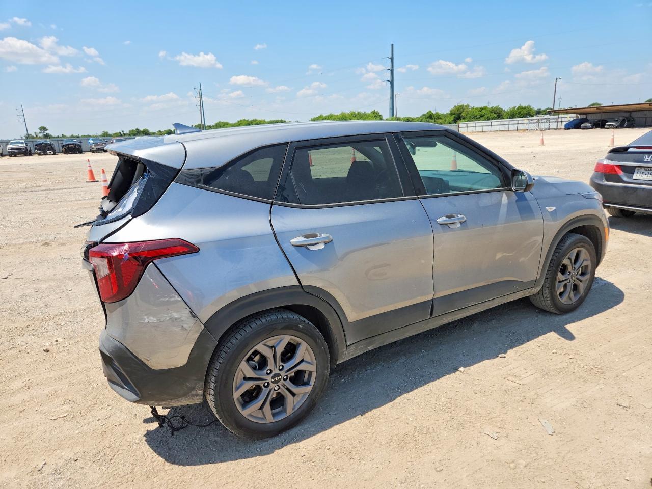 2024 Kia Seltos Lx - Image 3