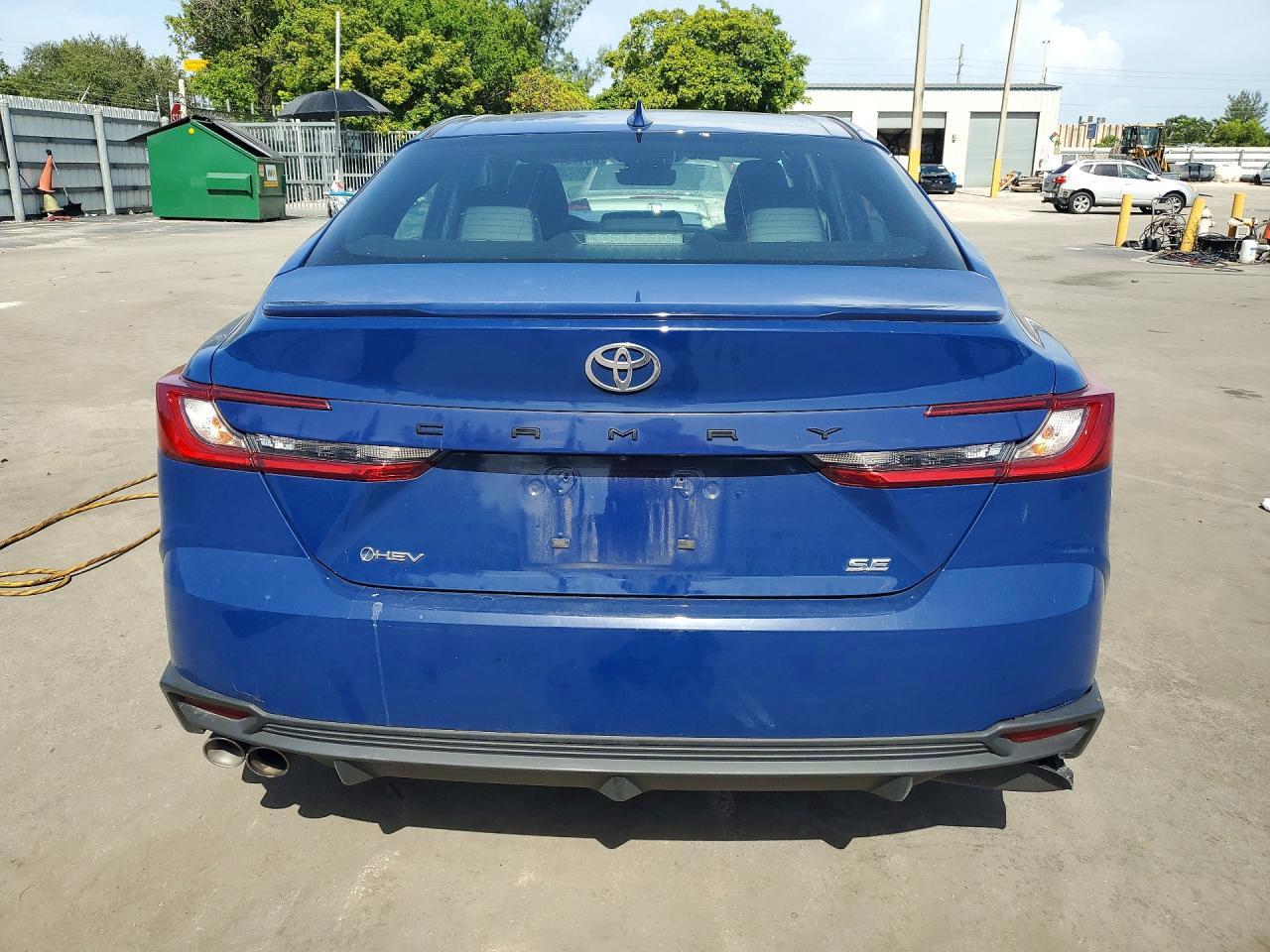 2025 Toyota Camry Se - Фото 6