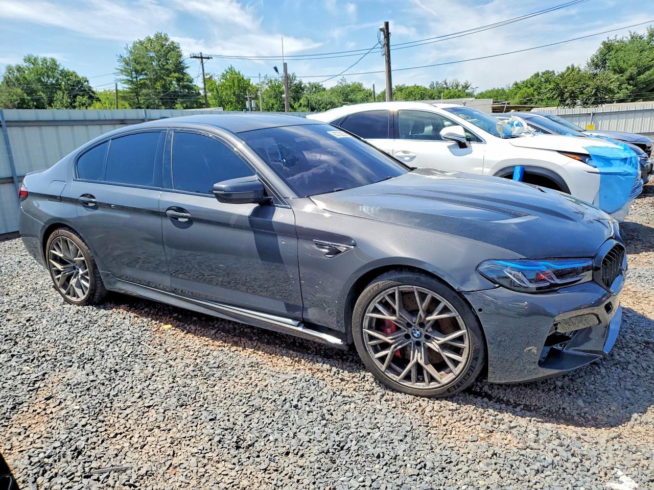 2022 BMW M5 - Image 4