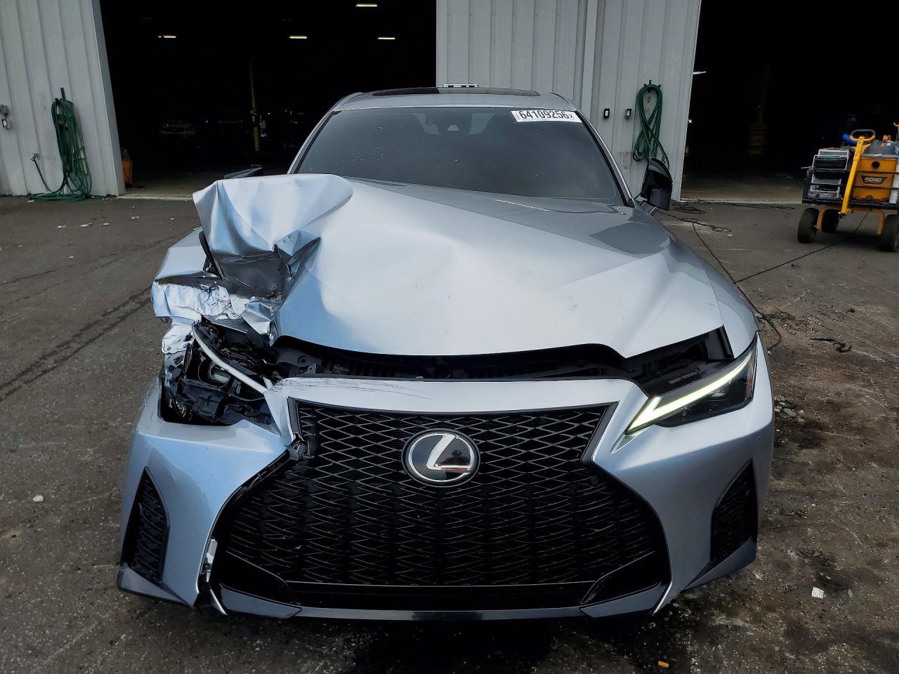 2023 Lexus Is 350 F Sport - Image 5