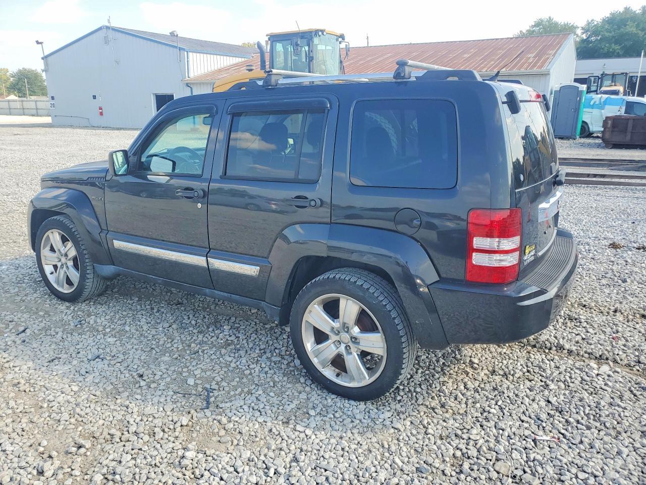2012 Jeep Liberty Jet - Фото 2