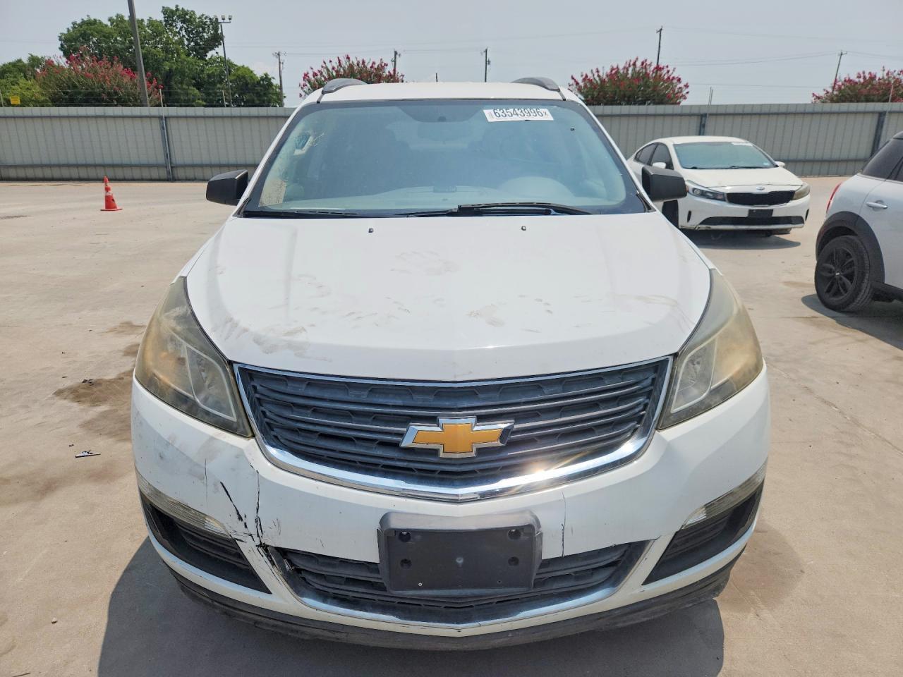2017 Chevrolet Traverse Ls - Фото 5