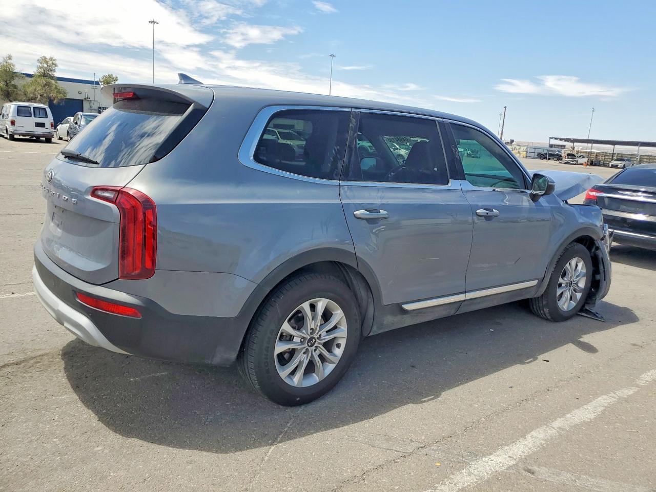 2020 Kia Telluride Lx - Фото 3
