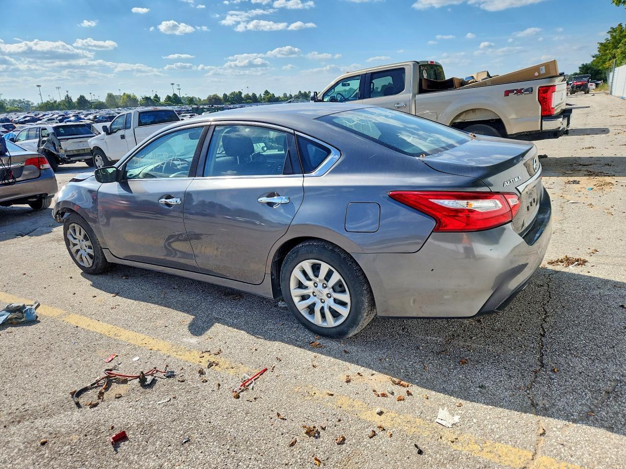 2017 Nissan Altima 2.5 S - Фото 2