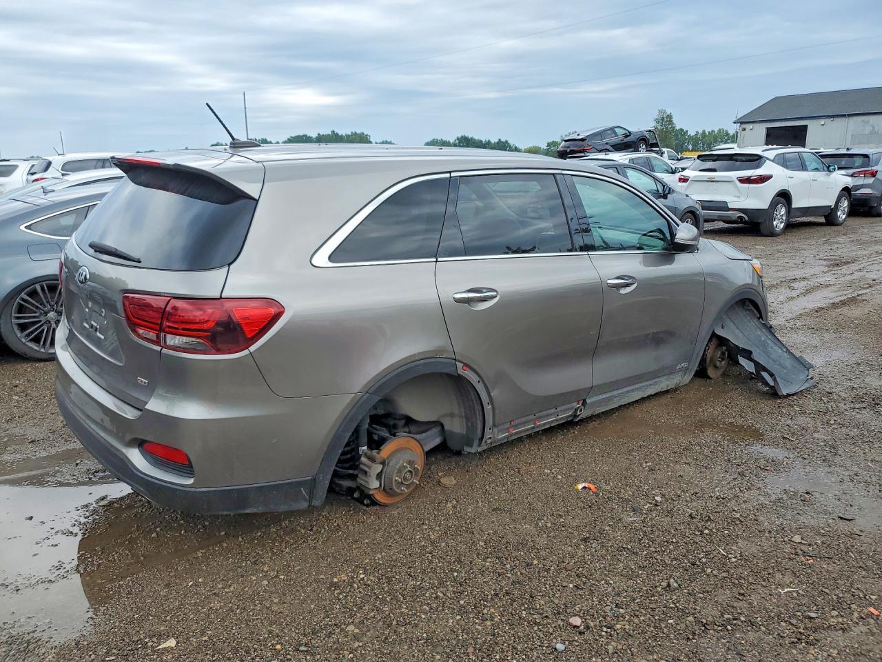 2019 Kia Sorento Lx - Image 3