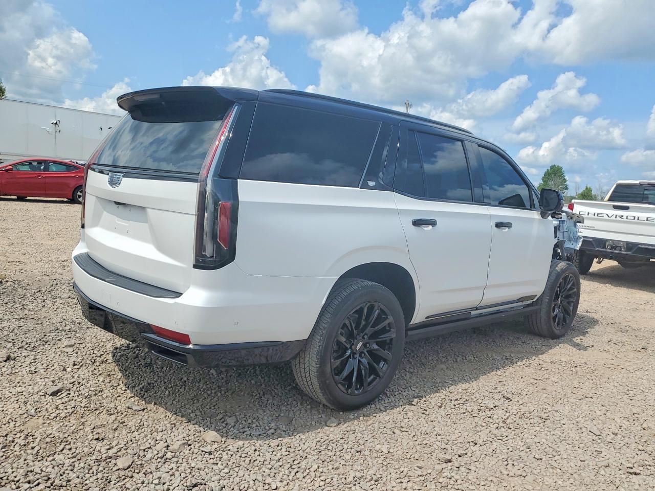 2024 Cadillac Escalade Sport - Фото 3